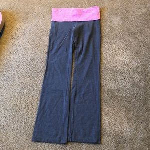 Womens petite small yoga pants from Pink Victoria’s Secret